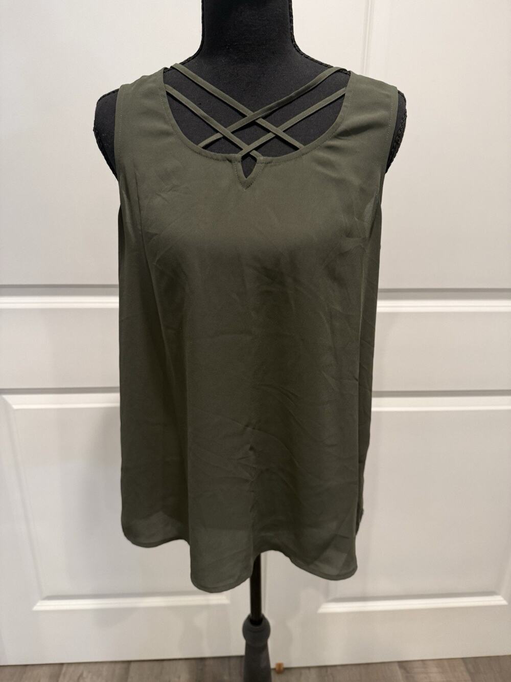 Maurices Olive Green Criss Cross Polyester Tank Top Size Small